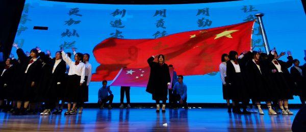 牛仔和T恤